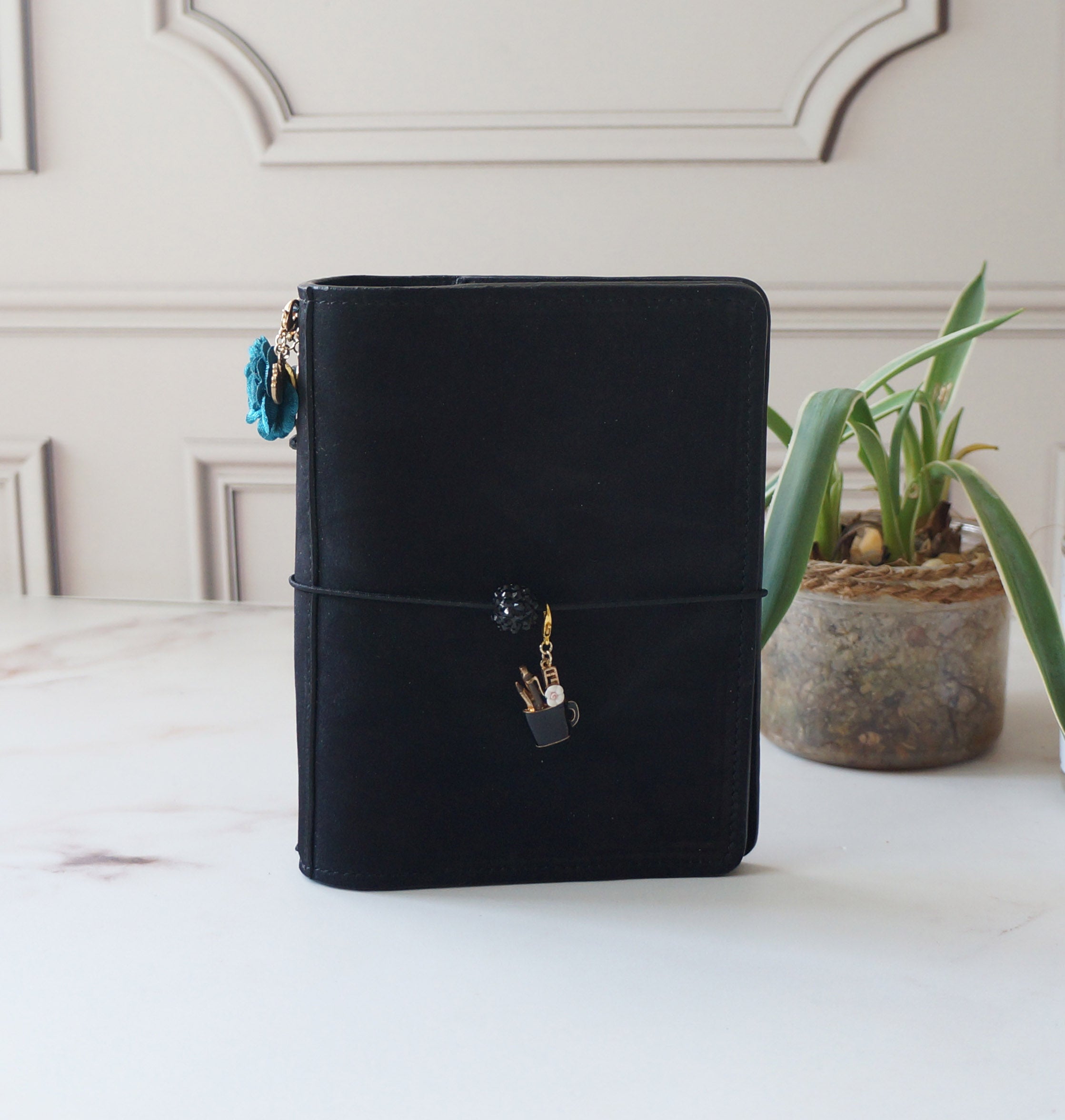 A6 TN Cover - Nubuck Black