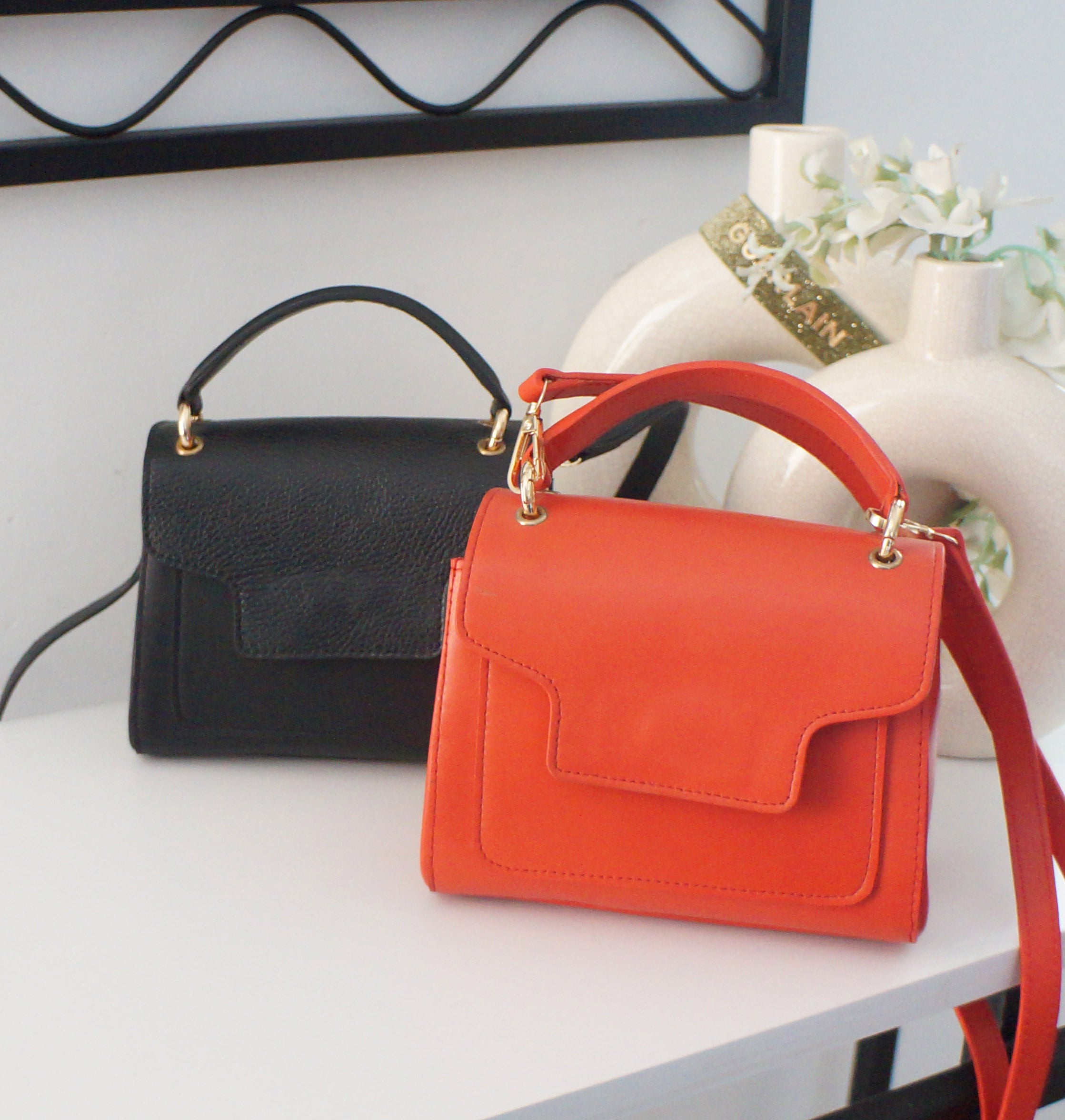 Lola Cross-body bag