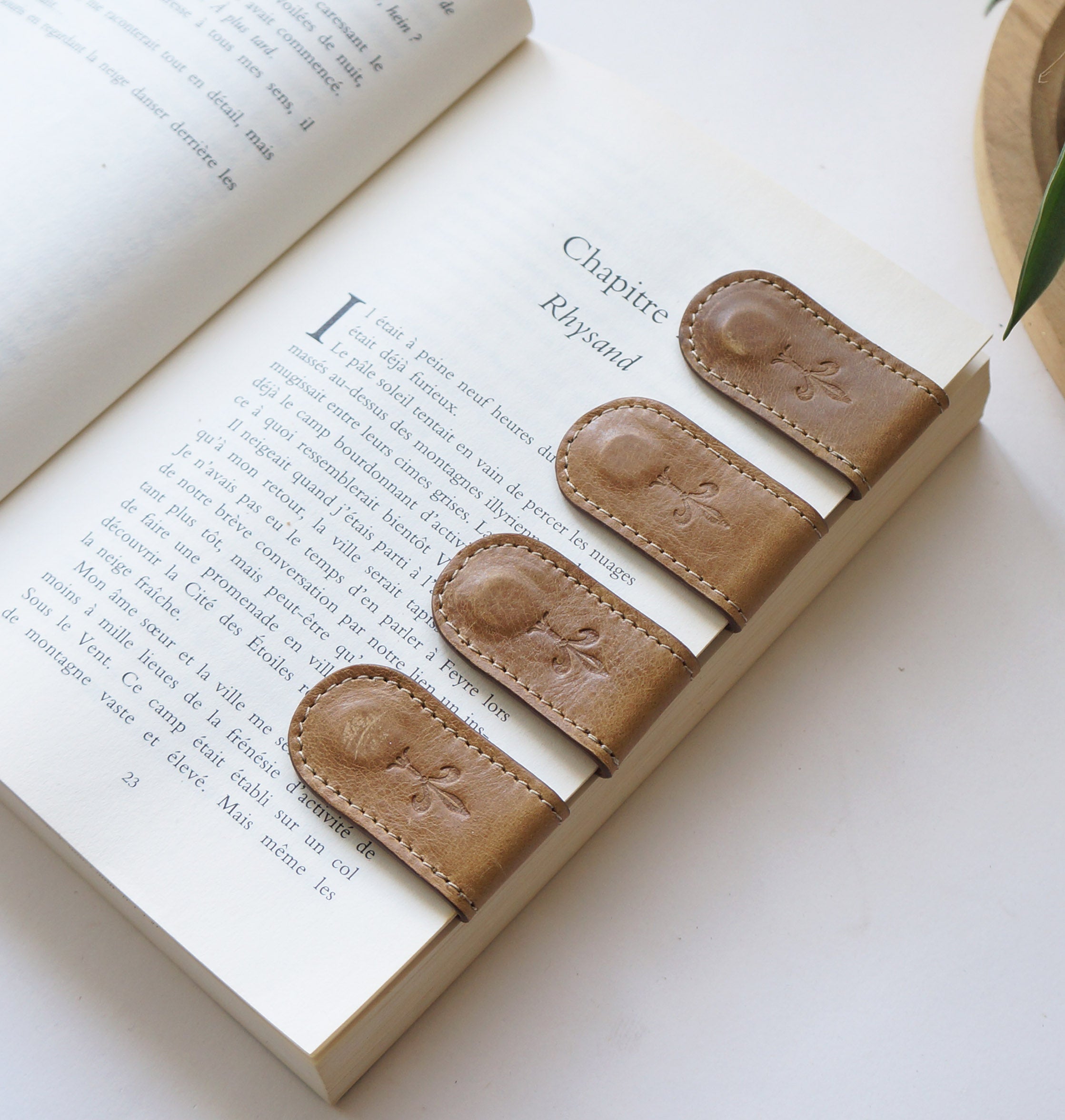 Magnetic Bookmarks - Almond