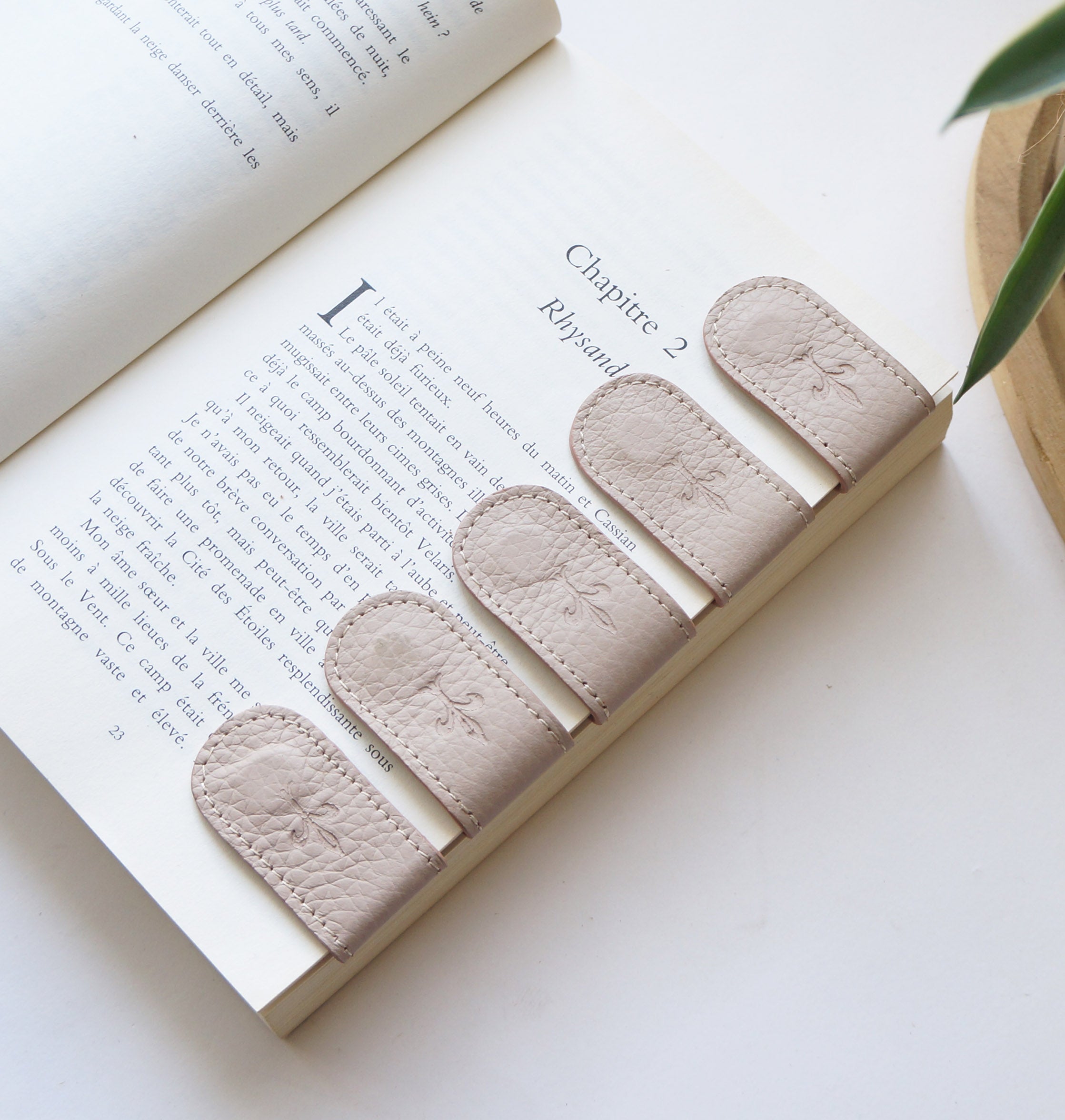 Magnetic Bookmarks - Taupe