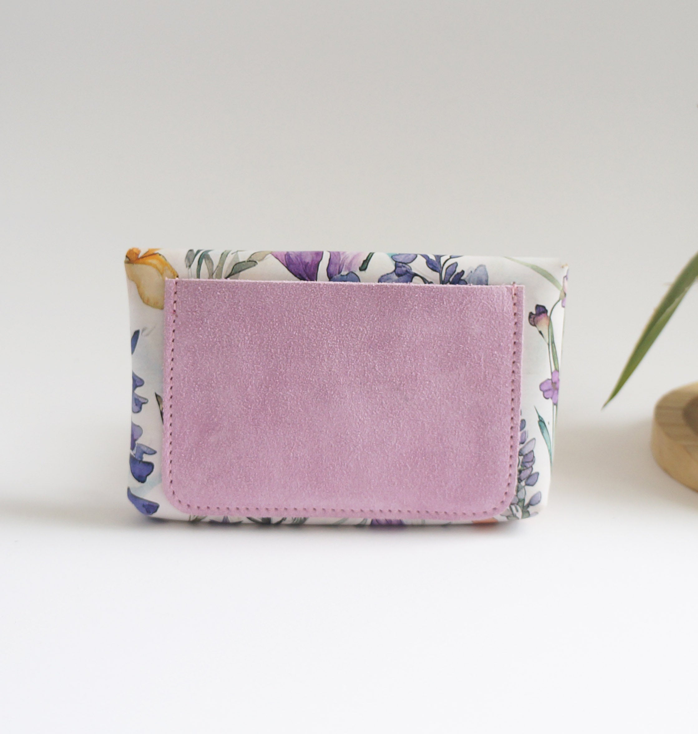 Medium Pouch - Wilf Flower/Suede Candy