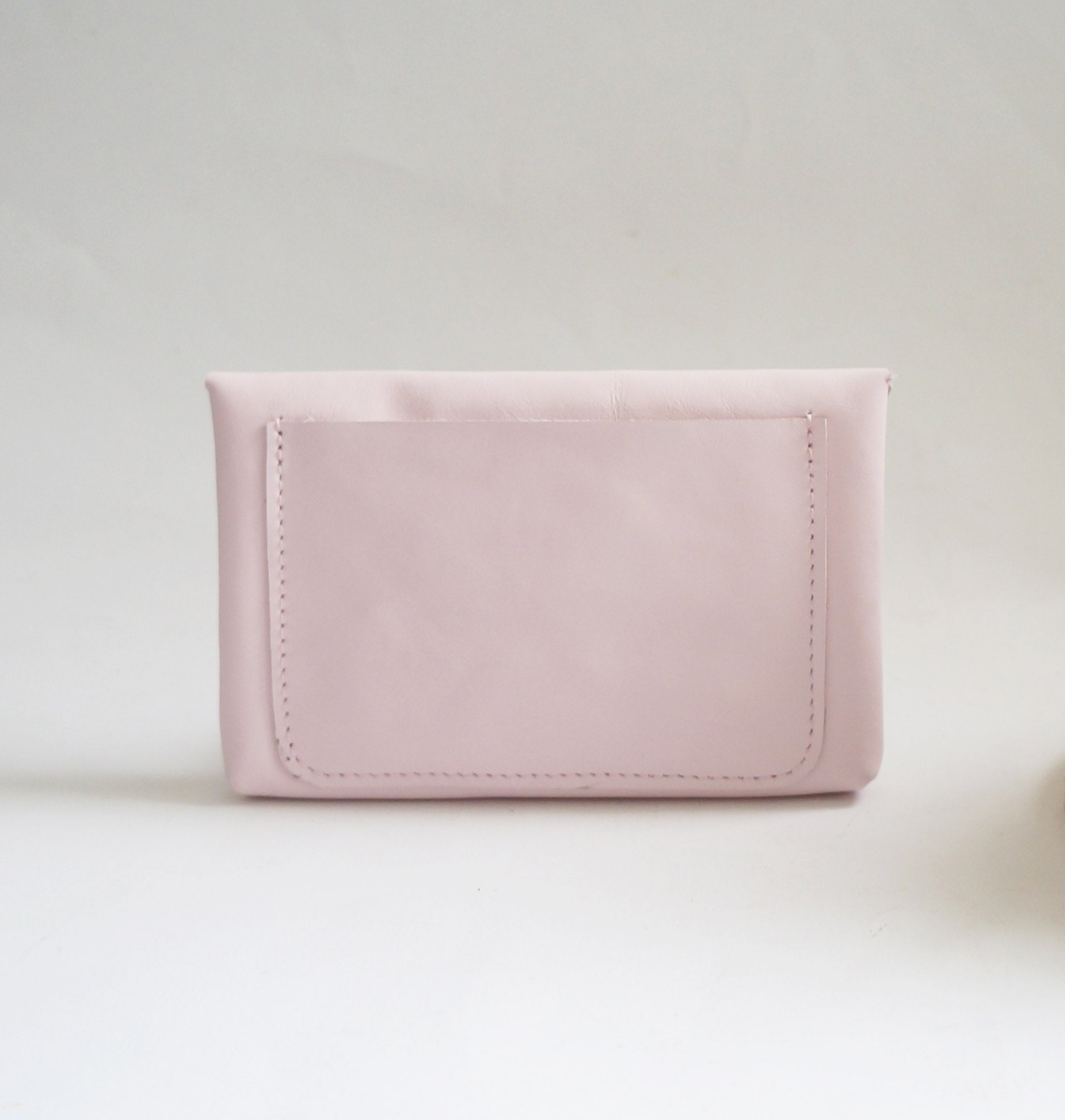 Medium Pouch - Milkshake Goat leather