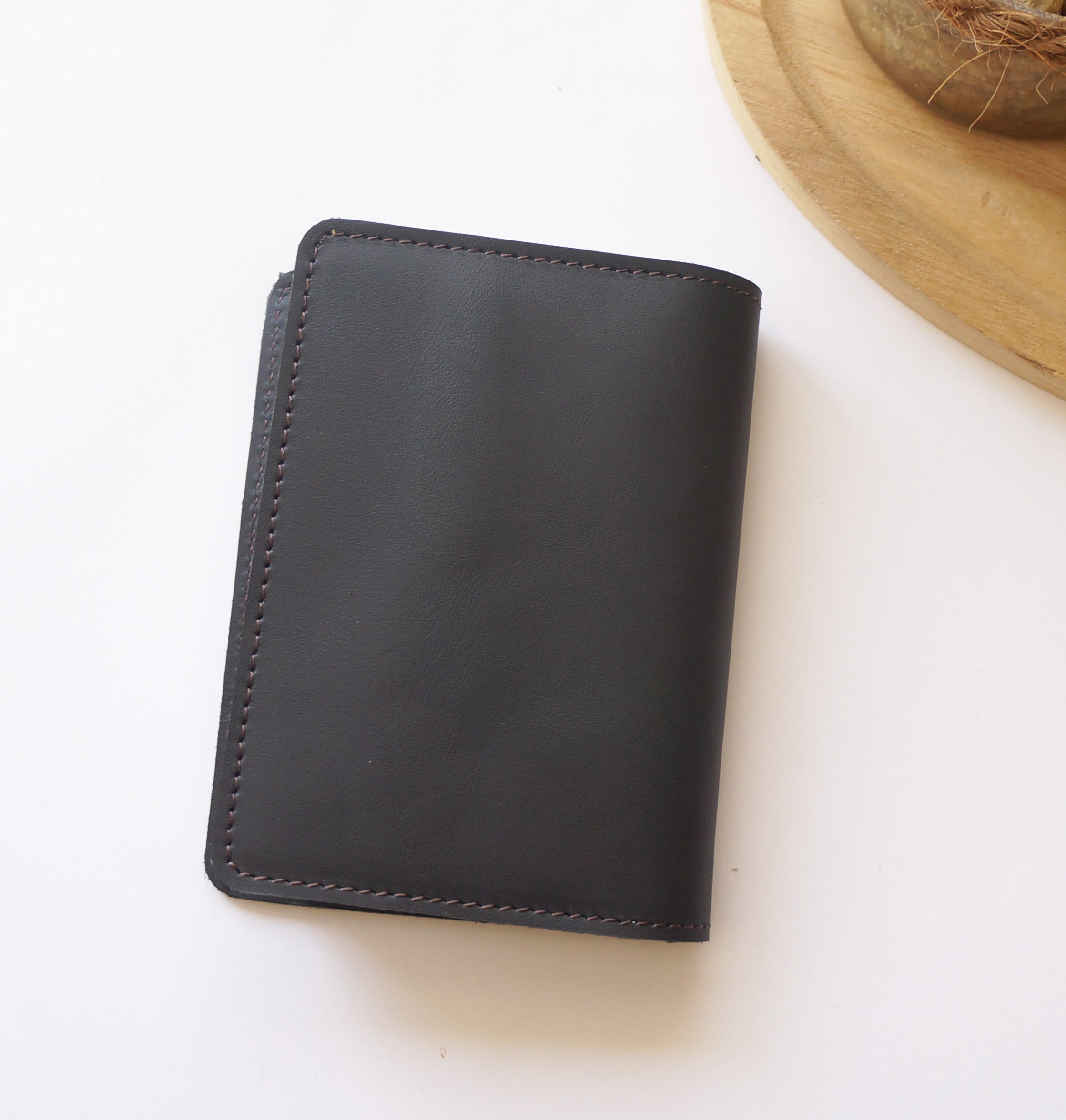 Passport Rustic - Black Mat & Dragon