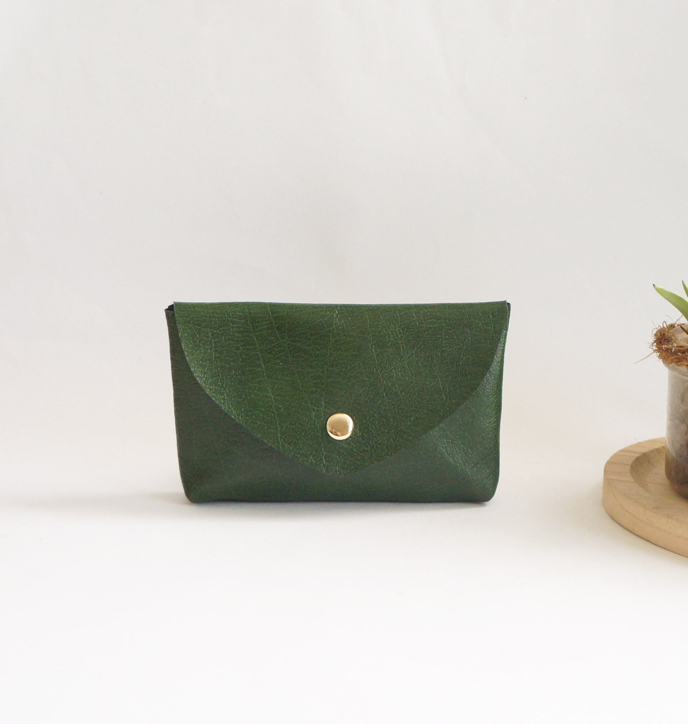 Medium Pouch - Pine Tree leather