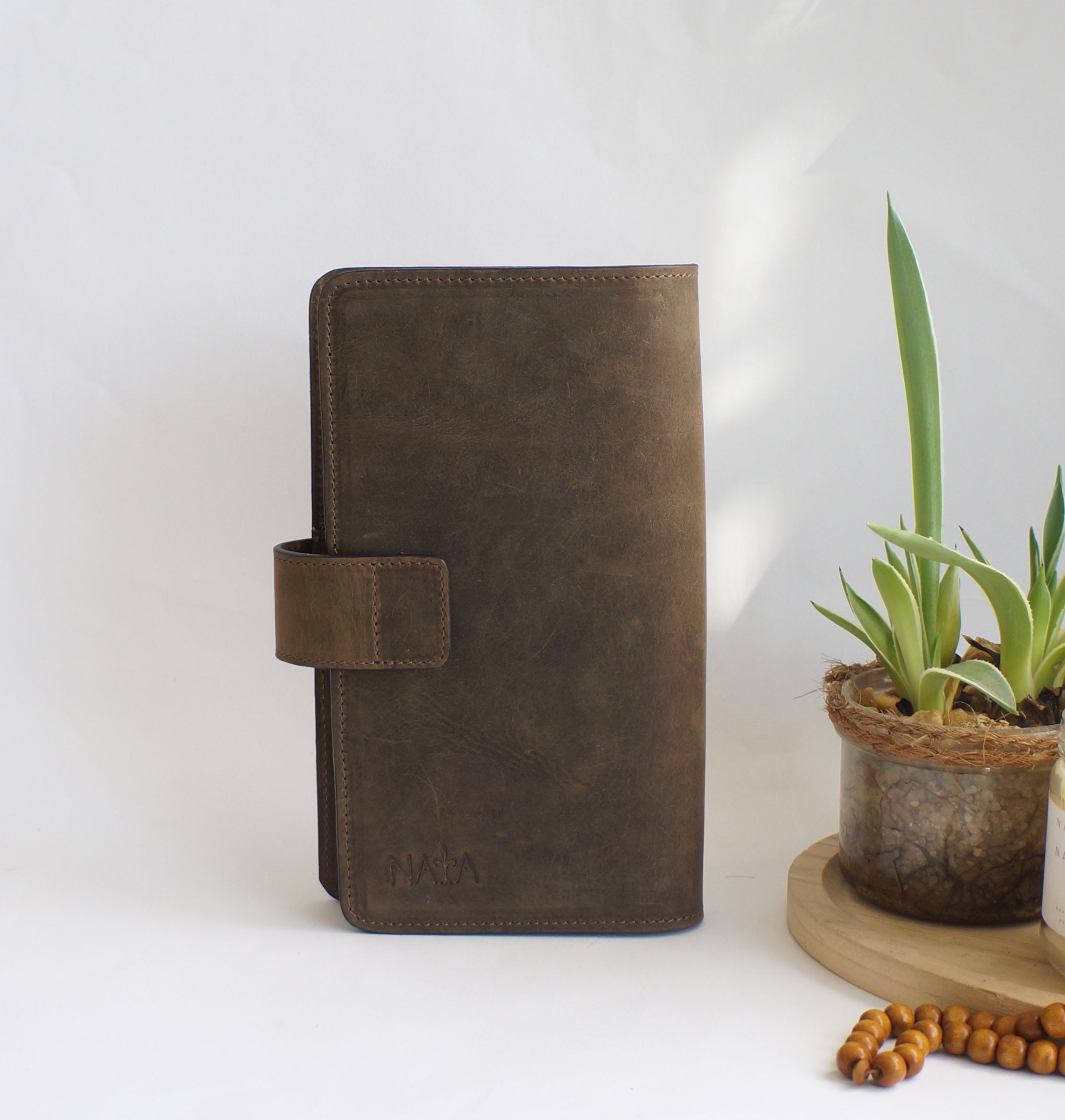 Standard TN Folio Cover – Teddy leather