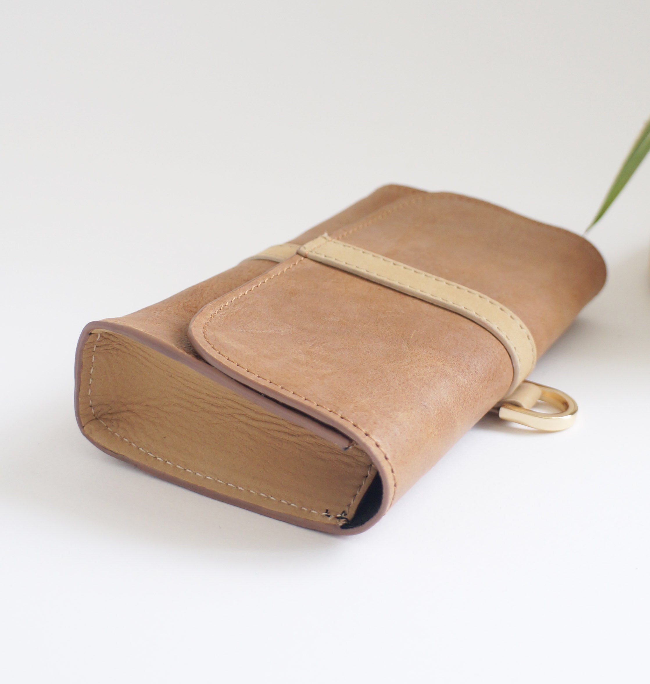 Sunglasses pouch/Micro bag - Chai & Velvet Cotton 2.0 leather