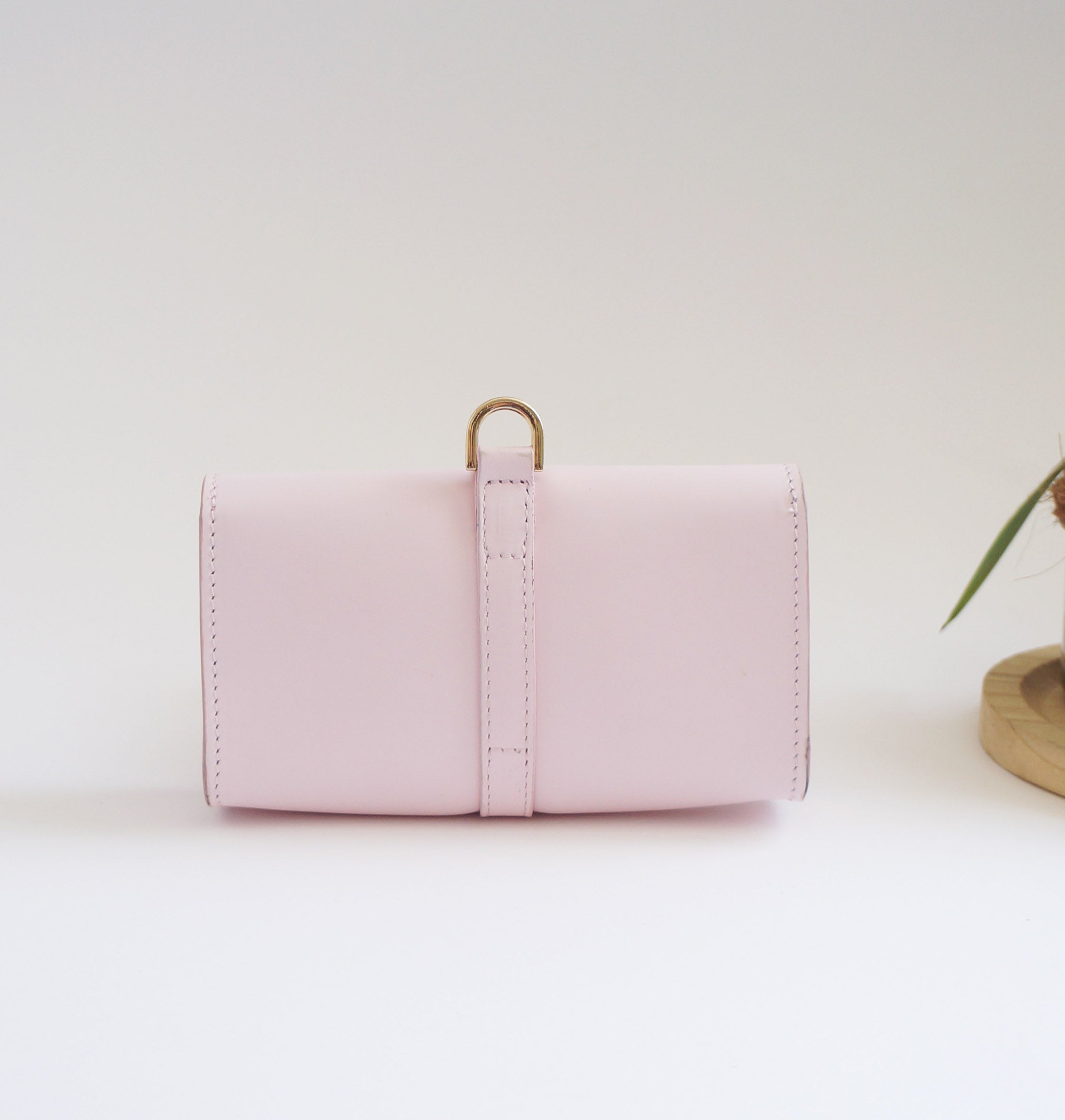 Sunglasses pouch/Micro bag - Milkshake leather