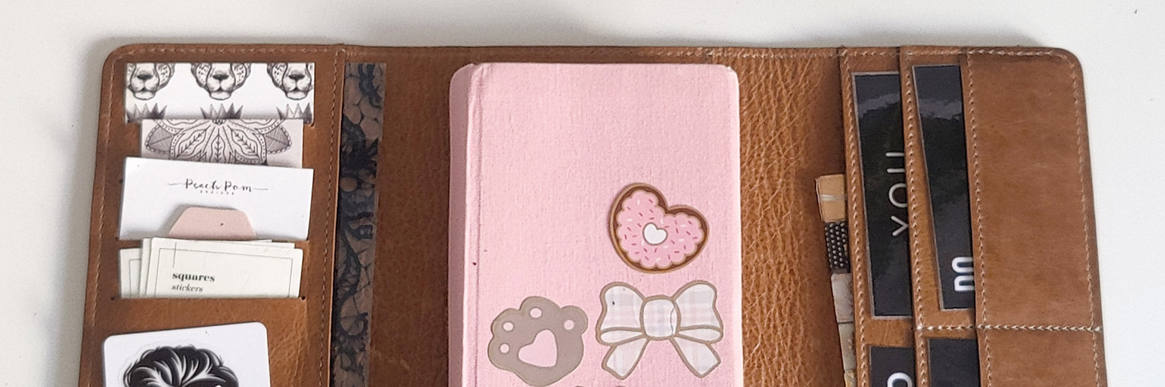 CUSTOM Trifold hobo cover in Almond leather