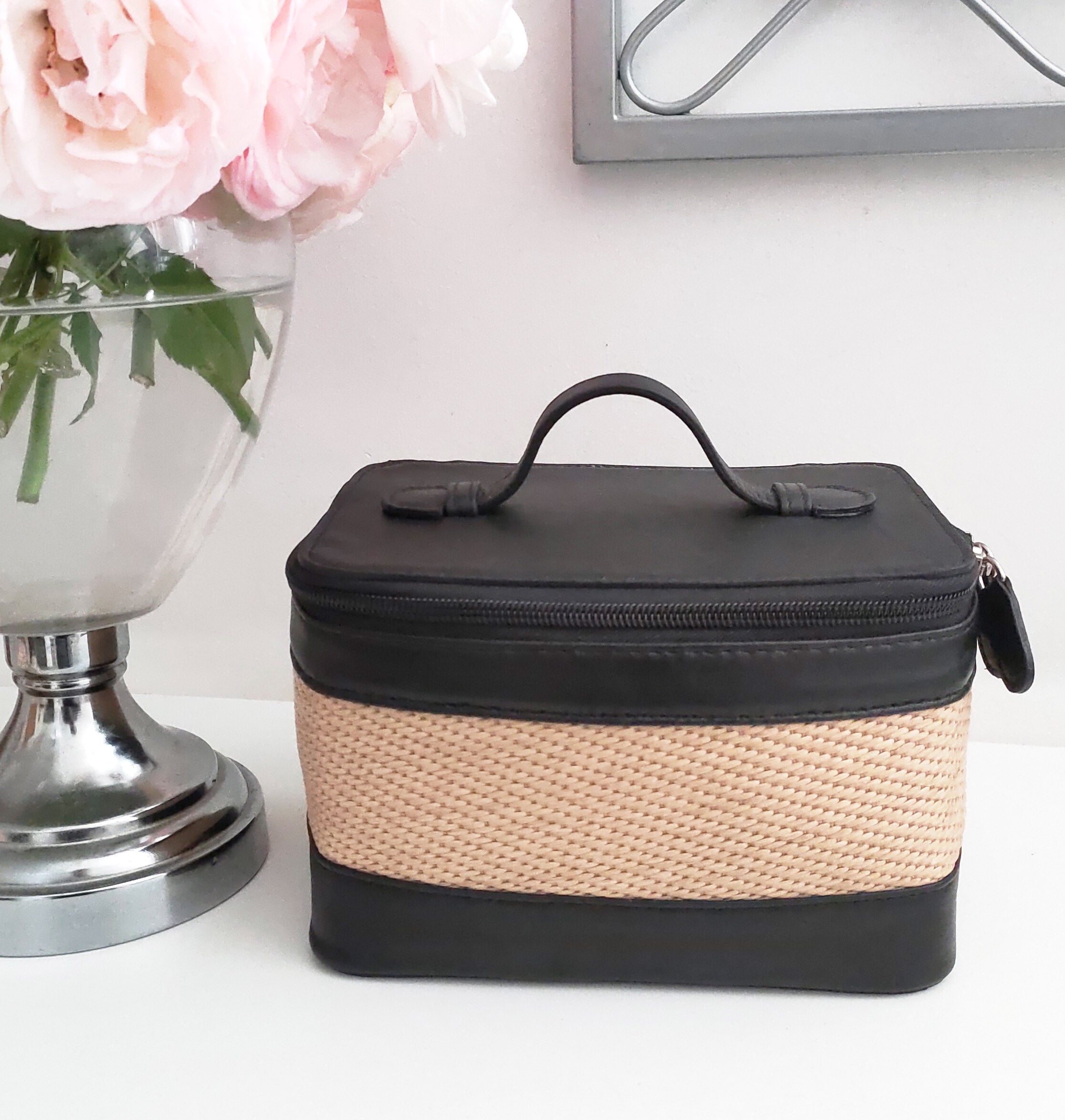 Vanity - Choose your leather - Naya Paperie
