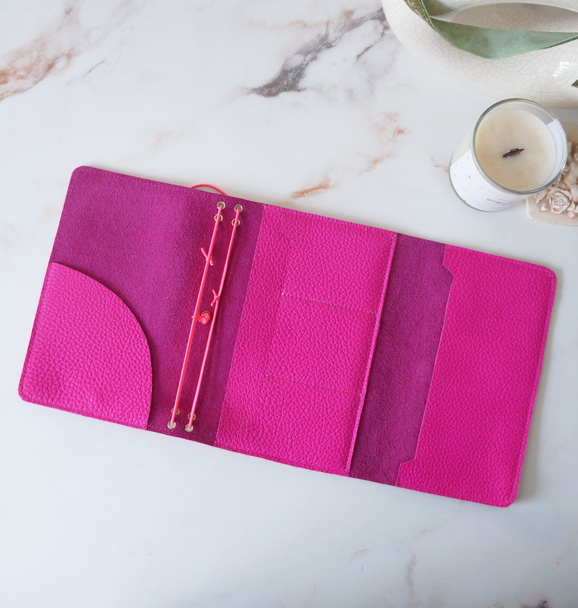 B6 Trifold Epure - Hot Pink