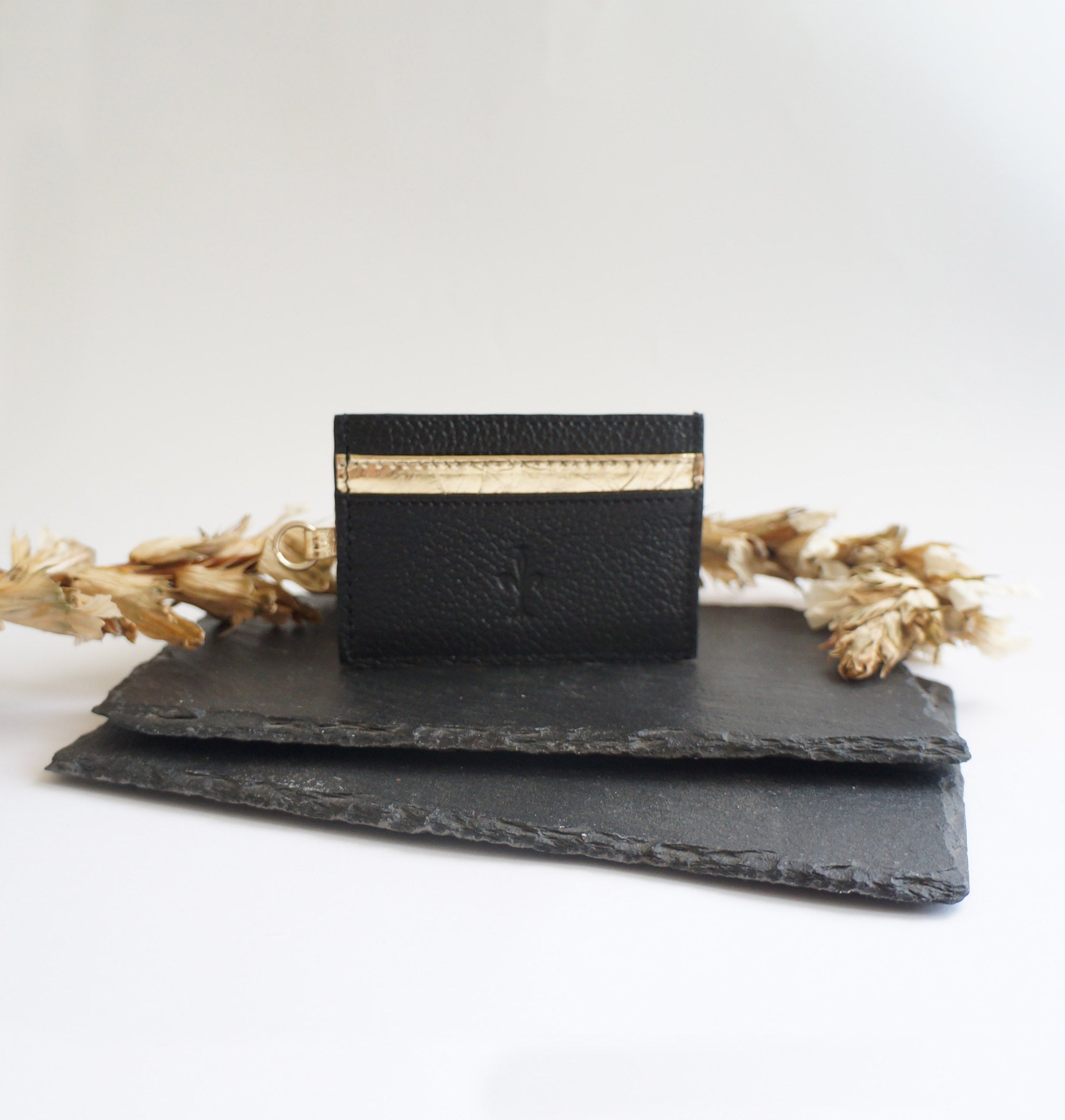 Compact card holder