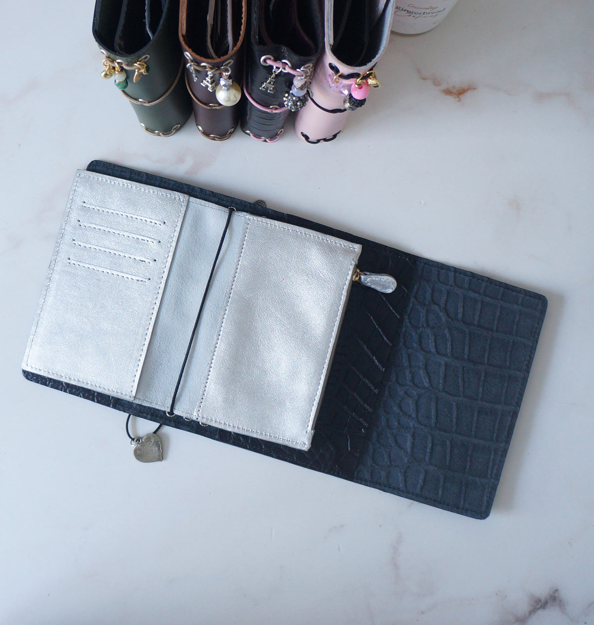 Trifold Pocket size set - Small scales croc & Silver