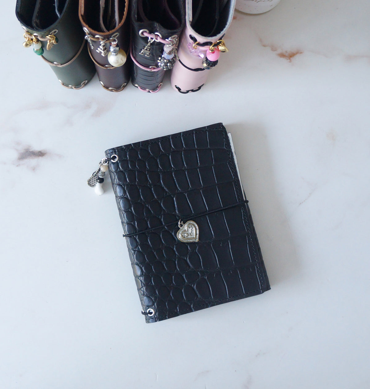 Trifold Pocket size set - Small scales croc & Silver