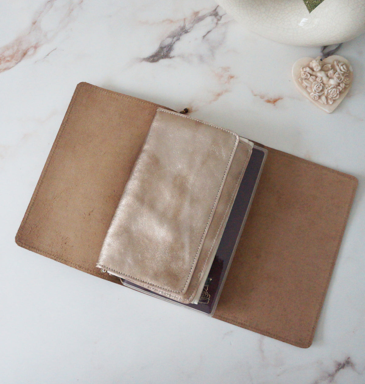 Trifold Combo Standard Cover + Wallet + Charms