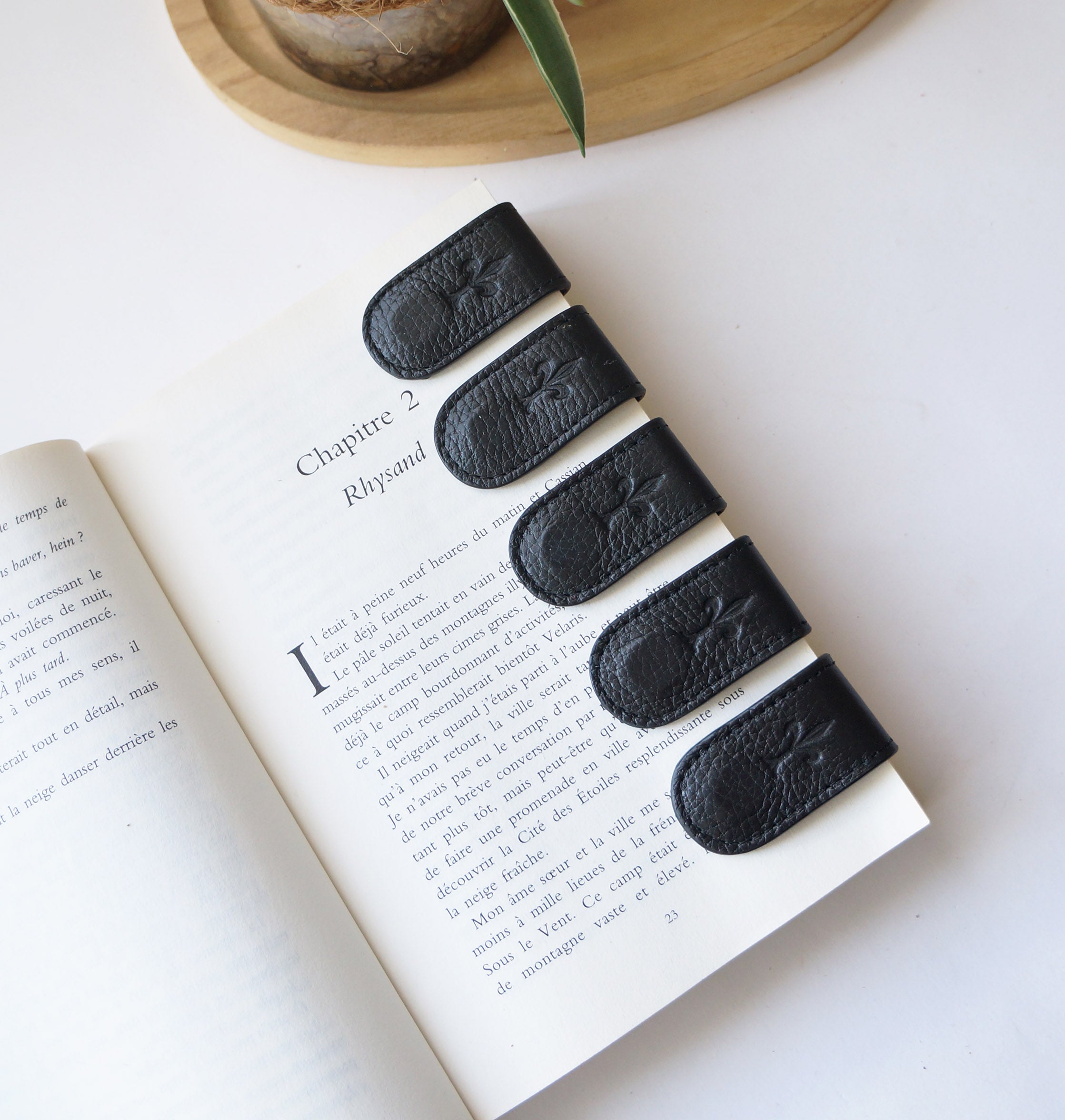 Magnetic Bookmarks - Jet Black