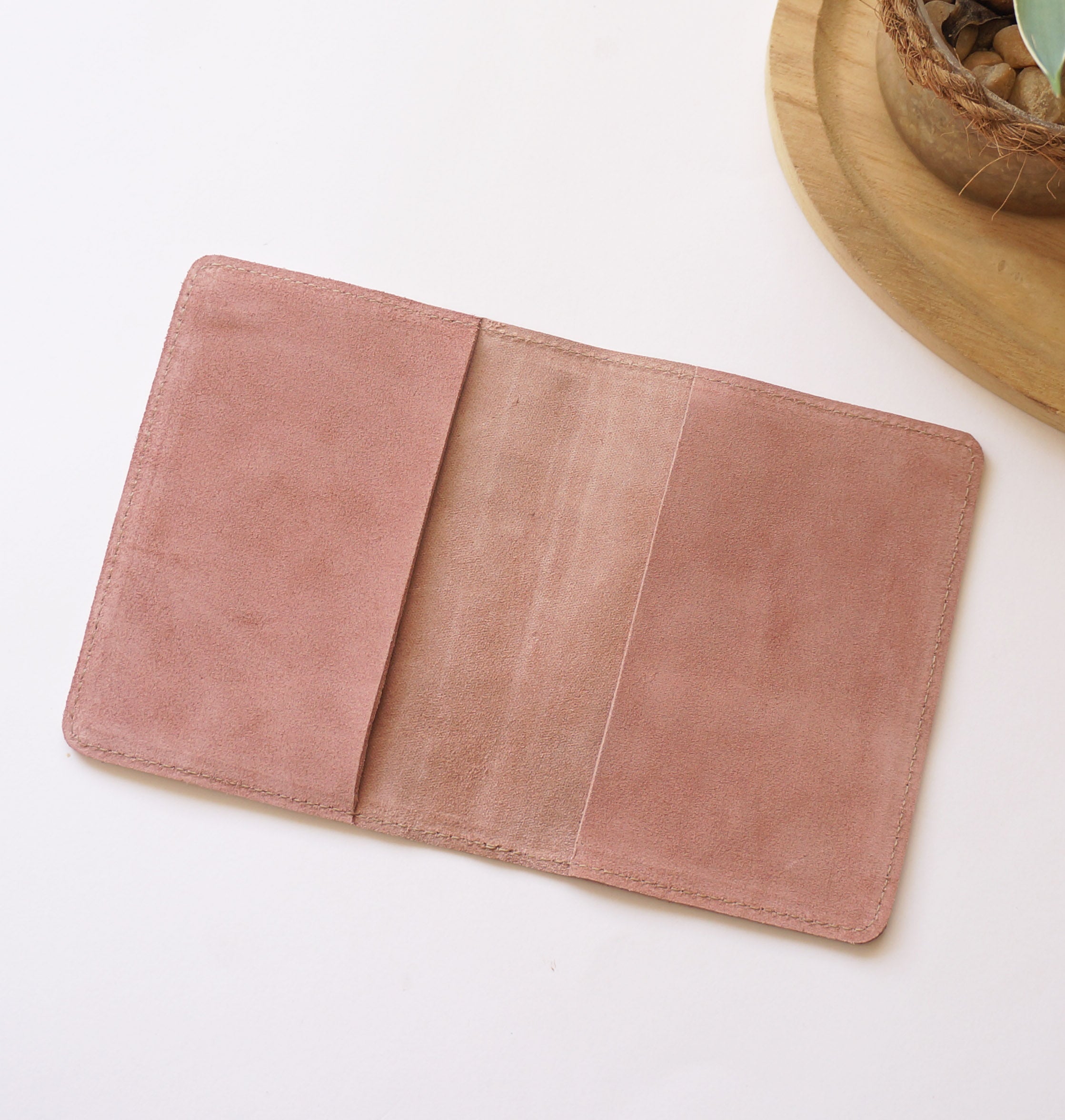 Passport Rustic - Nude & Salmon Suede