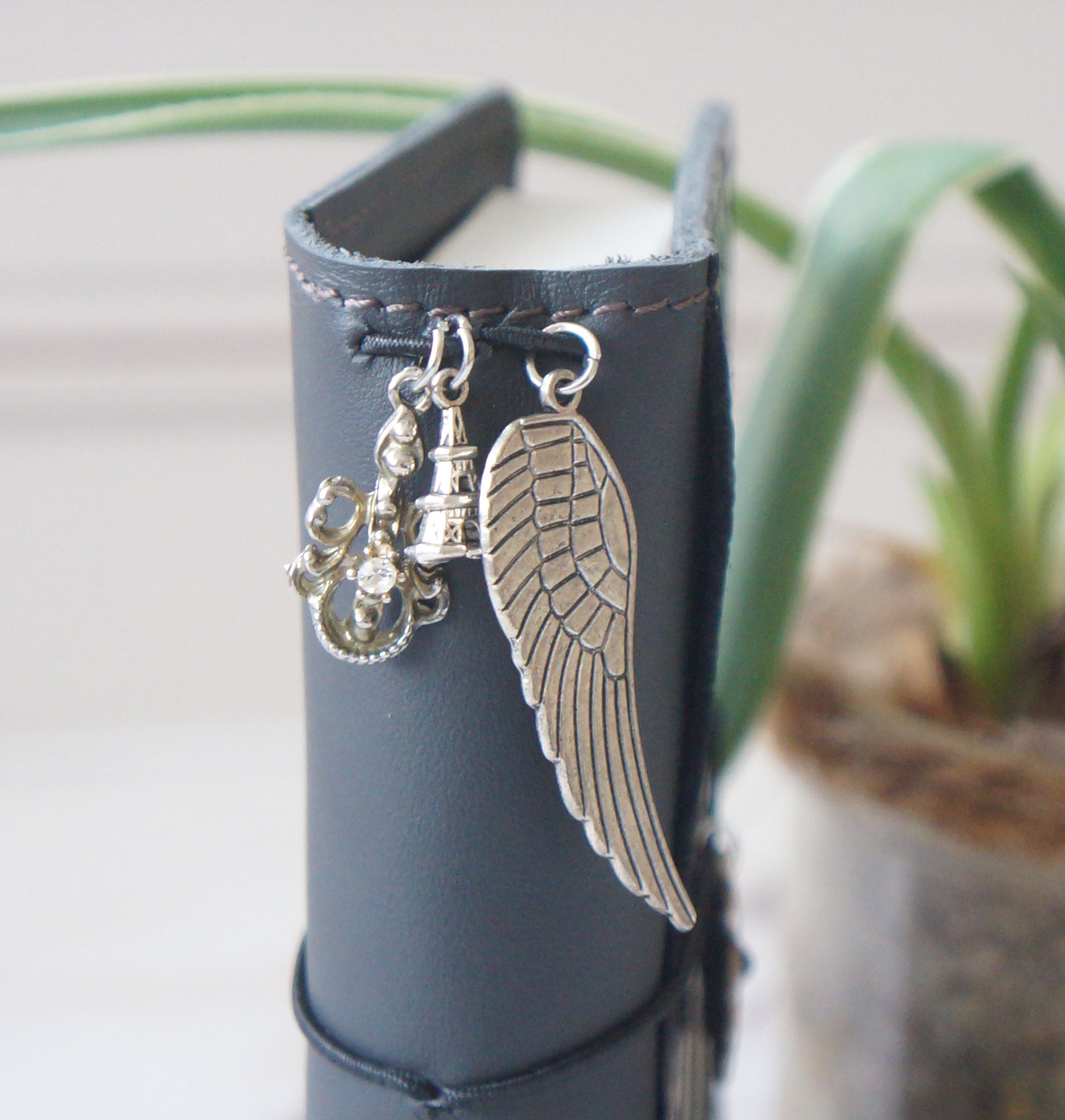 Passport Rustic - Black Mat & Croc