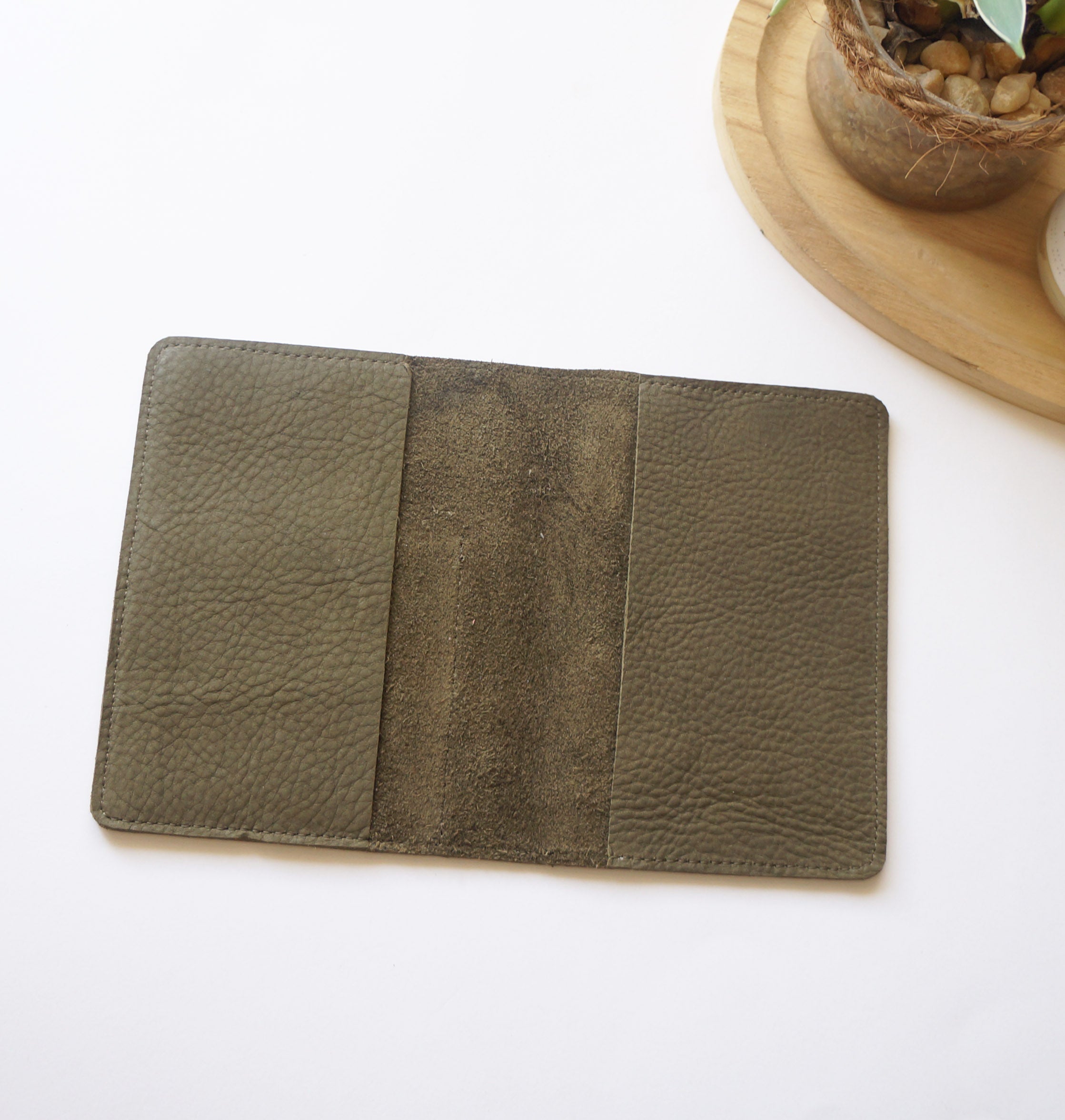 Pocket Rustic - Nubuck & Pebbled Army Green
