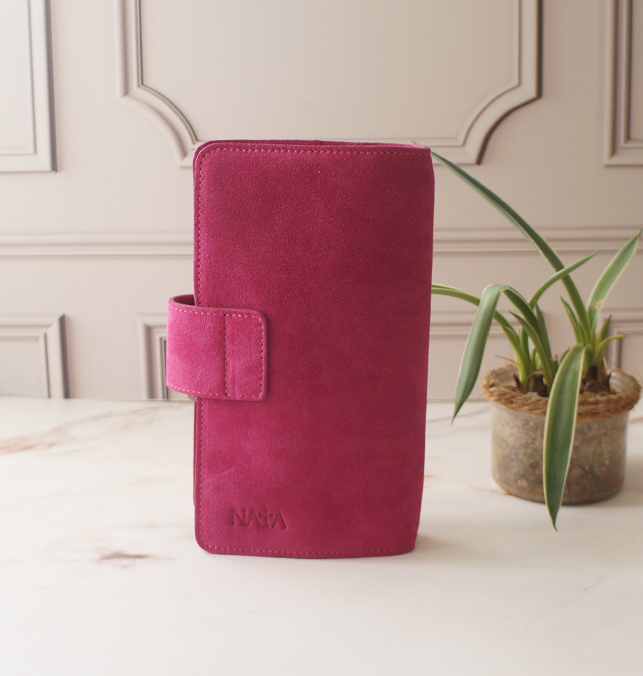 Standard TN - Suede Hibiscus