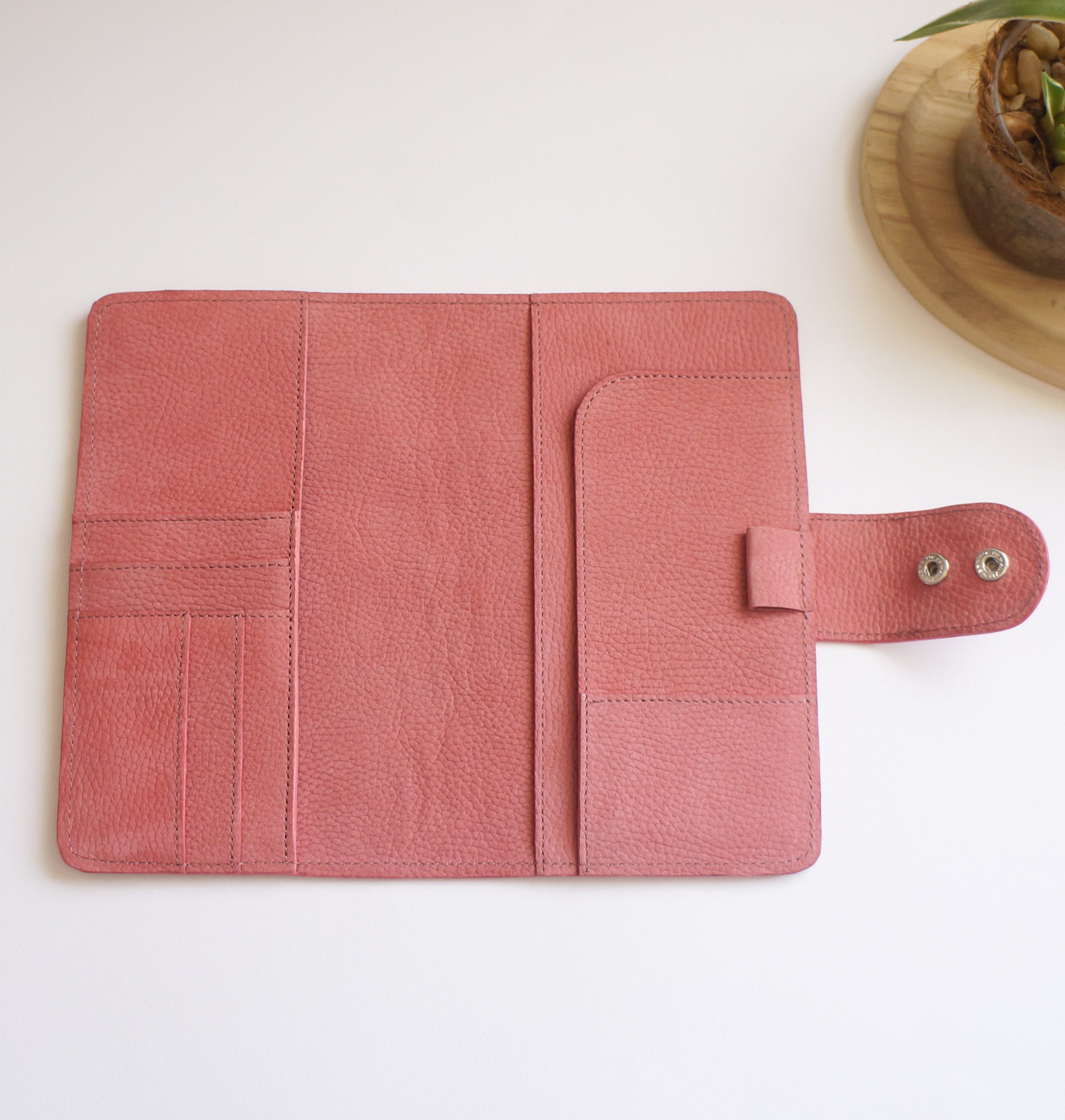 Standard TN Folio Cover – Peony Pink Leather