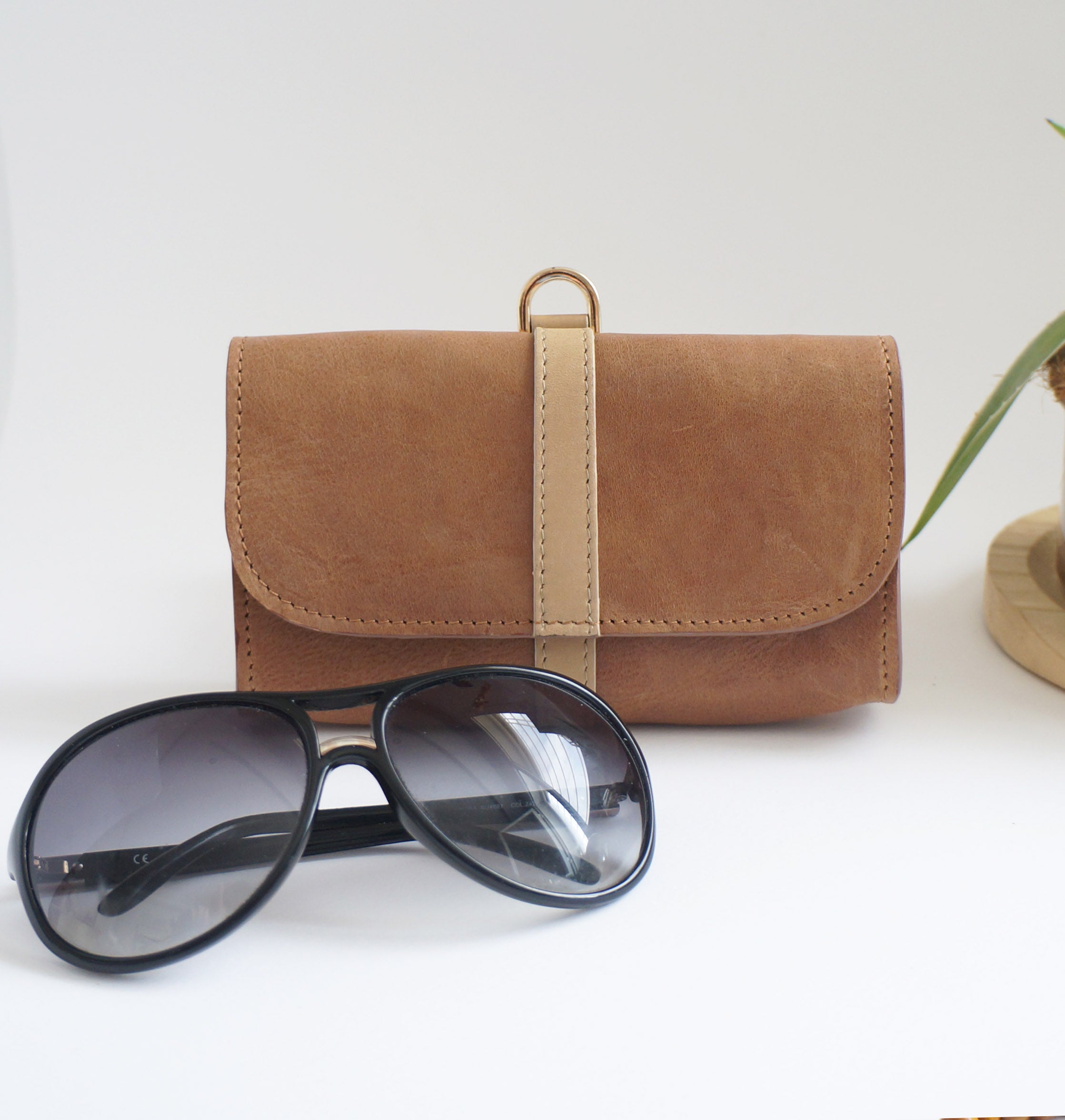 Sunglasses pouch/Micro bag - Chai & Velvet Cotton 2.0 leather